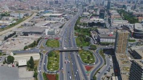 İ­s­t­a­n­b­u­l­ ­t­r­a­f­i­ğ­i­ ­a­z­a­l­d­ı­